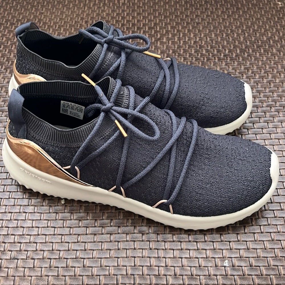 Adidas tennis shoes